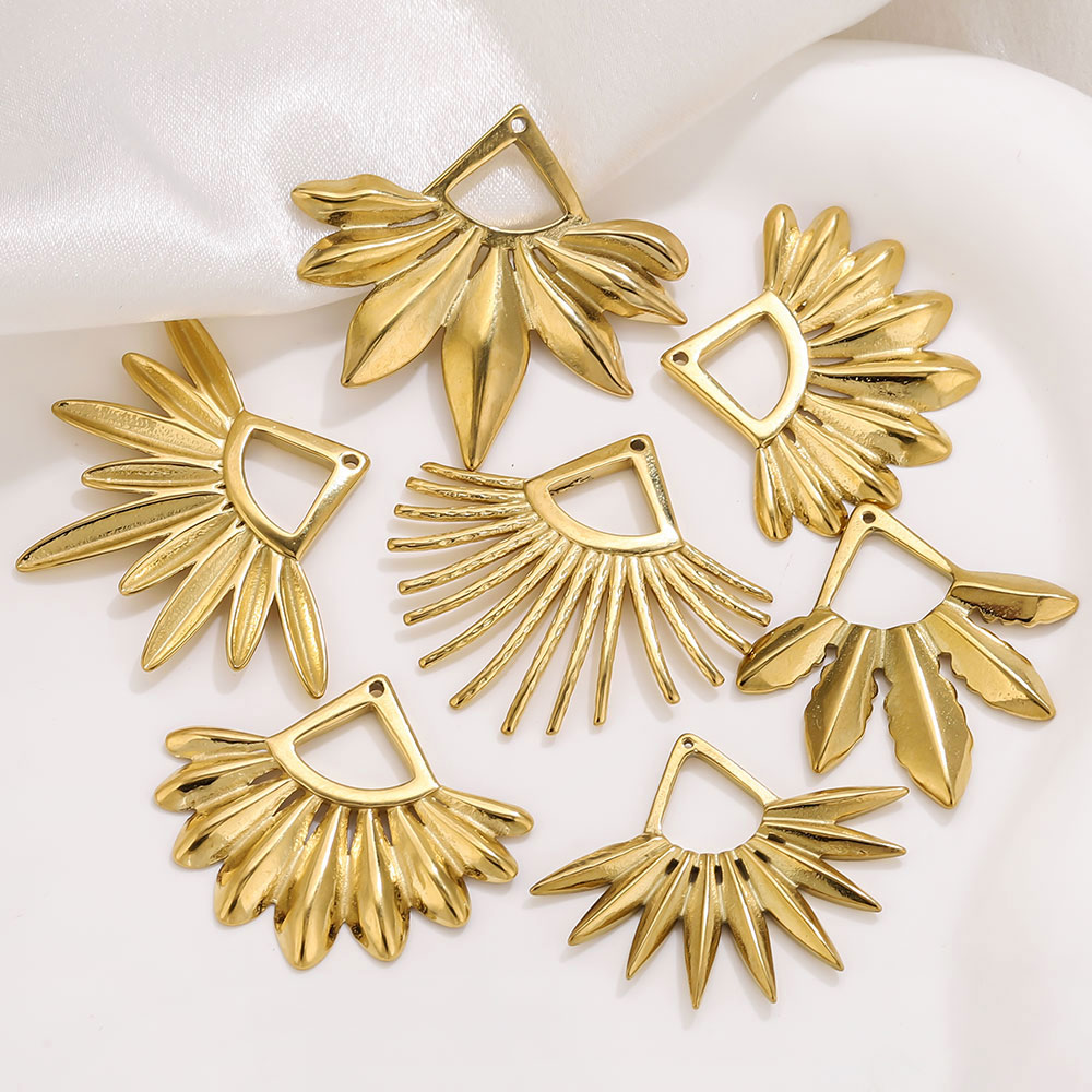 Ethnic Fashion Collection - 2 buah liontin anting berbentuk kipas