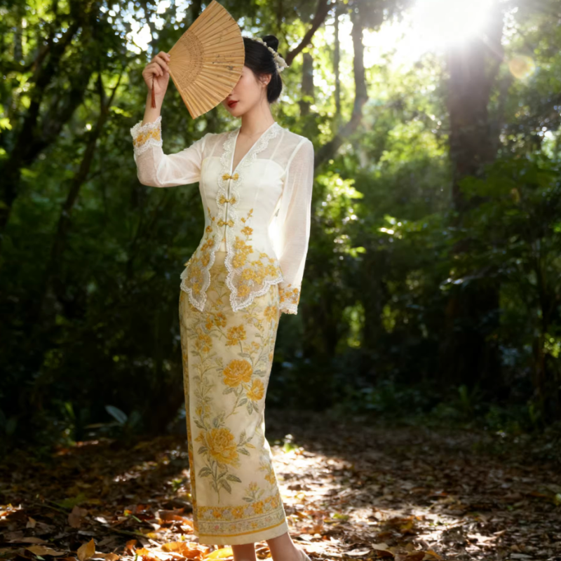 Batik Sarong Wrap - Set Pakaian Wanita Little Nyonya Bordir