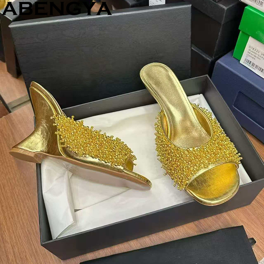Ethnic Fashion Week - Sandal Wanita Gaya Etnik Elegan dengan