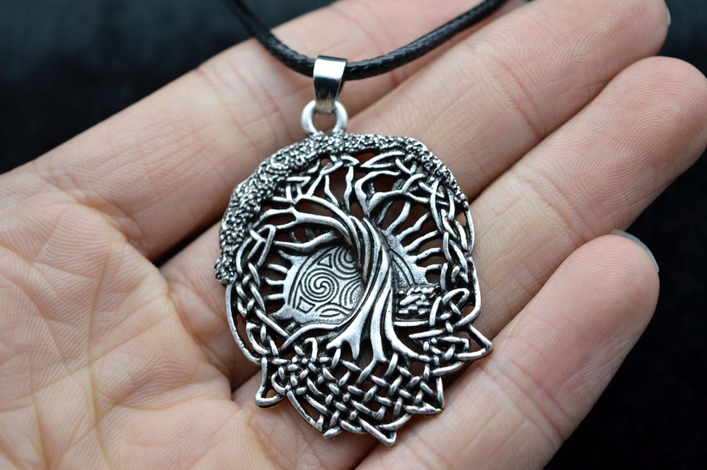 Ethnic Fashion World - Pohon Kehidupan Kalung Keluarga Pohon Slavia