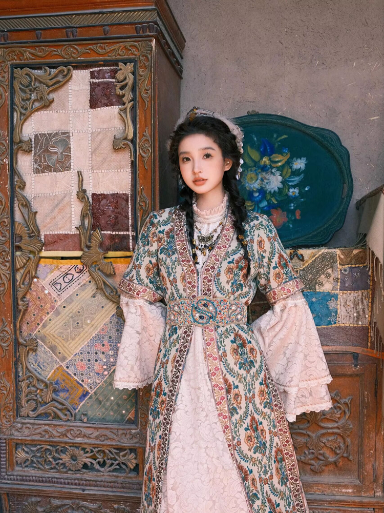Ethnic Clothing & Online Fashion Store Khaadi Uk - Pakaian Fotografi Gadis Etnis Minoritas Gaya