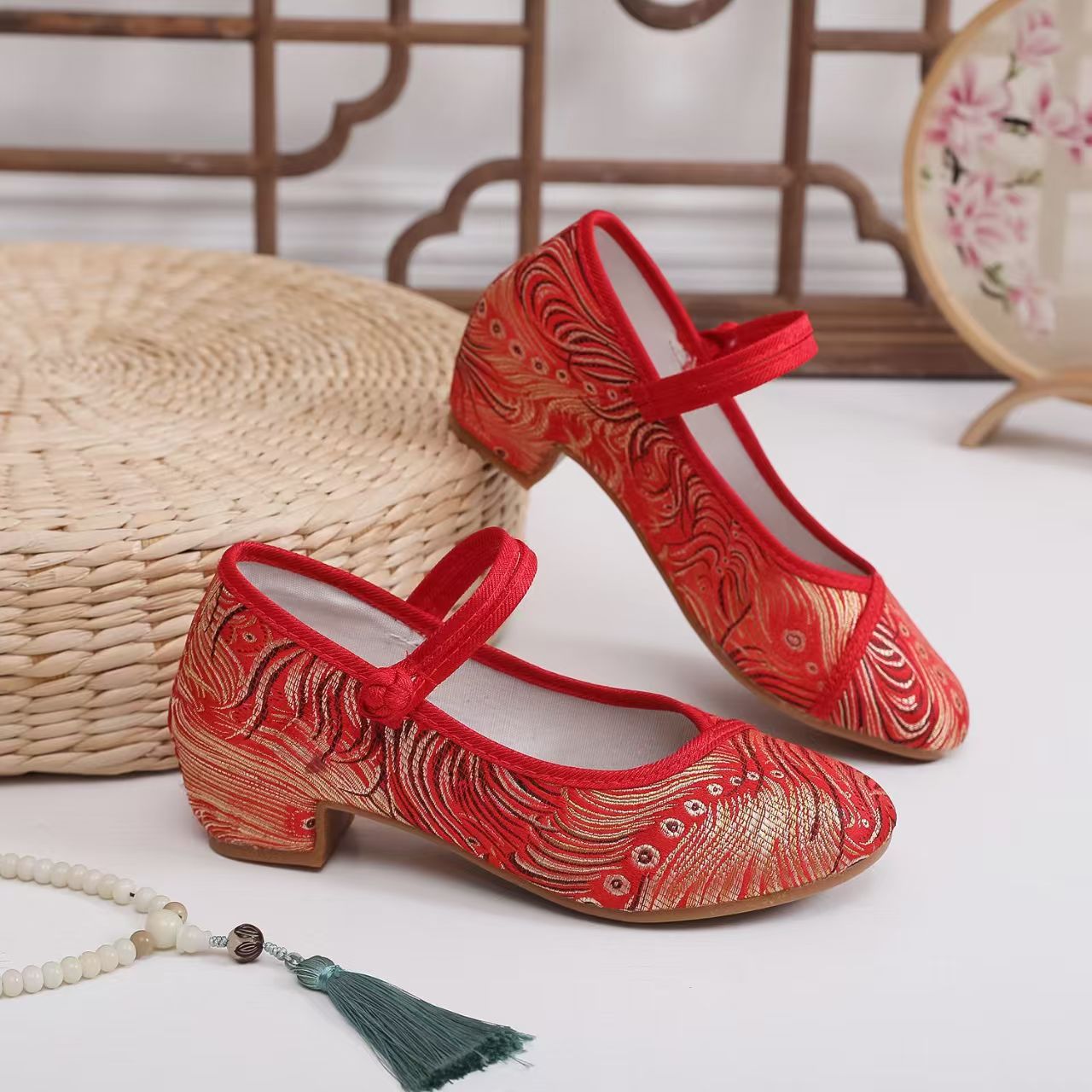 Ethnic Style - Sepatu Cheongsam Wanita 2026 dengan Hak