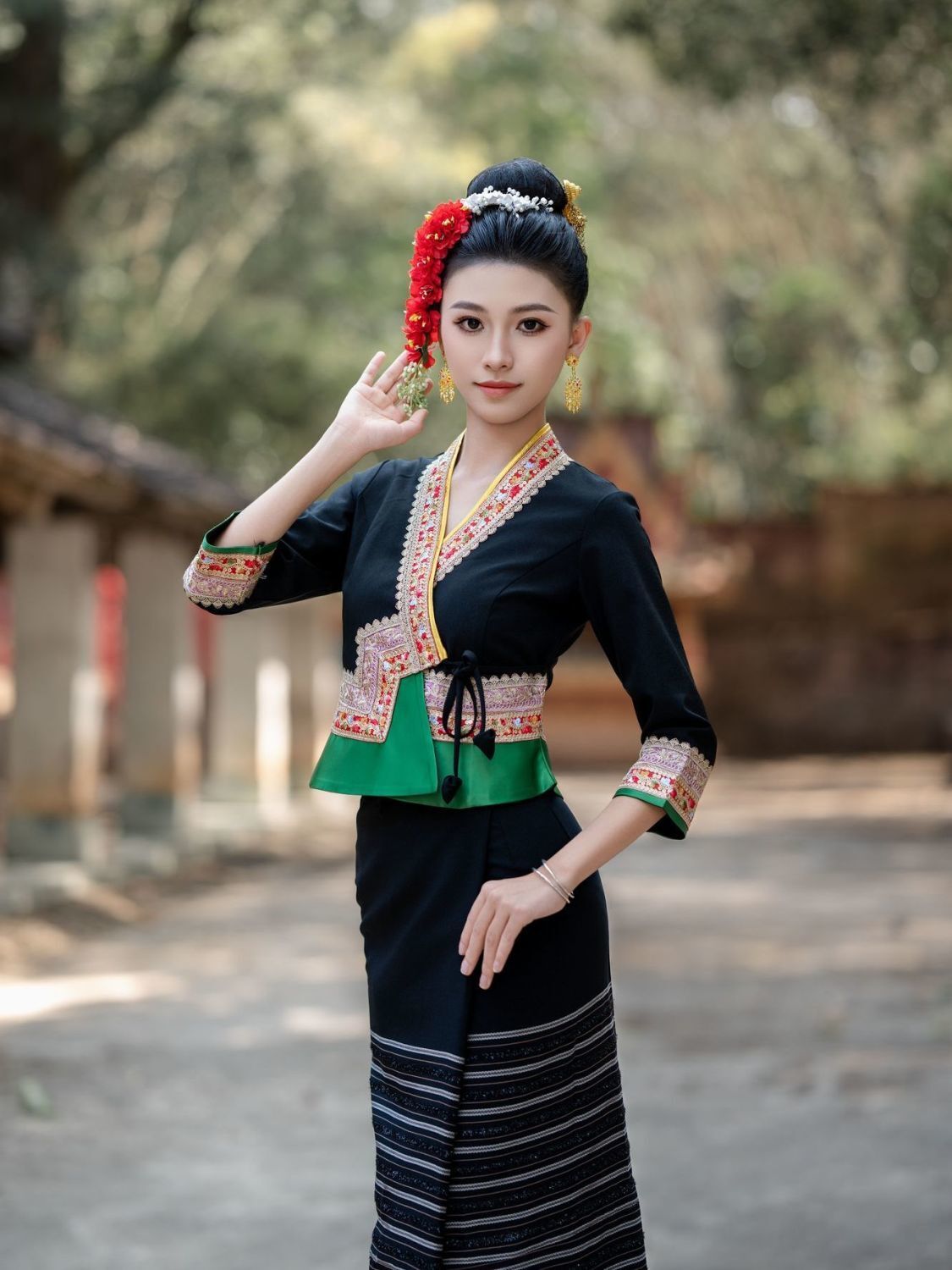 Ethnic Style - 2pcs Pakaian Wanita Dai Thailand Myanmar,