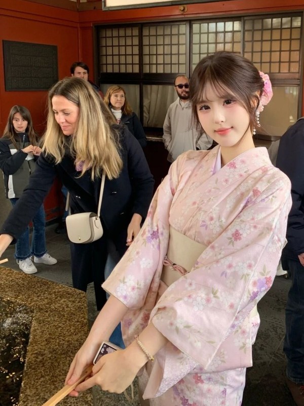 Kostum Fotografi Gaya Kimono T - Ethnic Clothing & Online Fashion Store Khaadi Uk ulasan dan harga