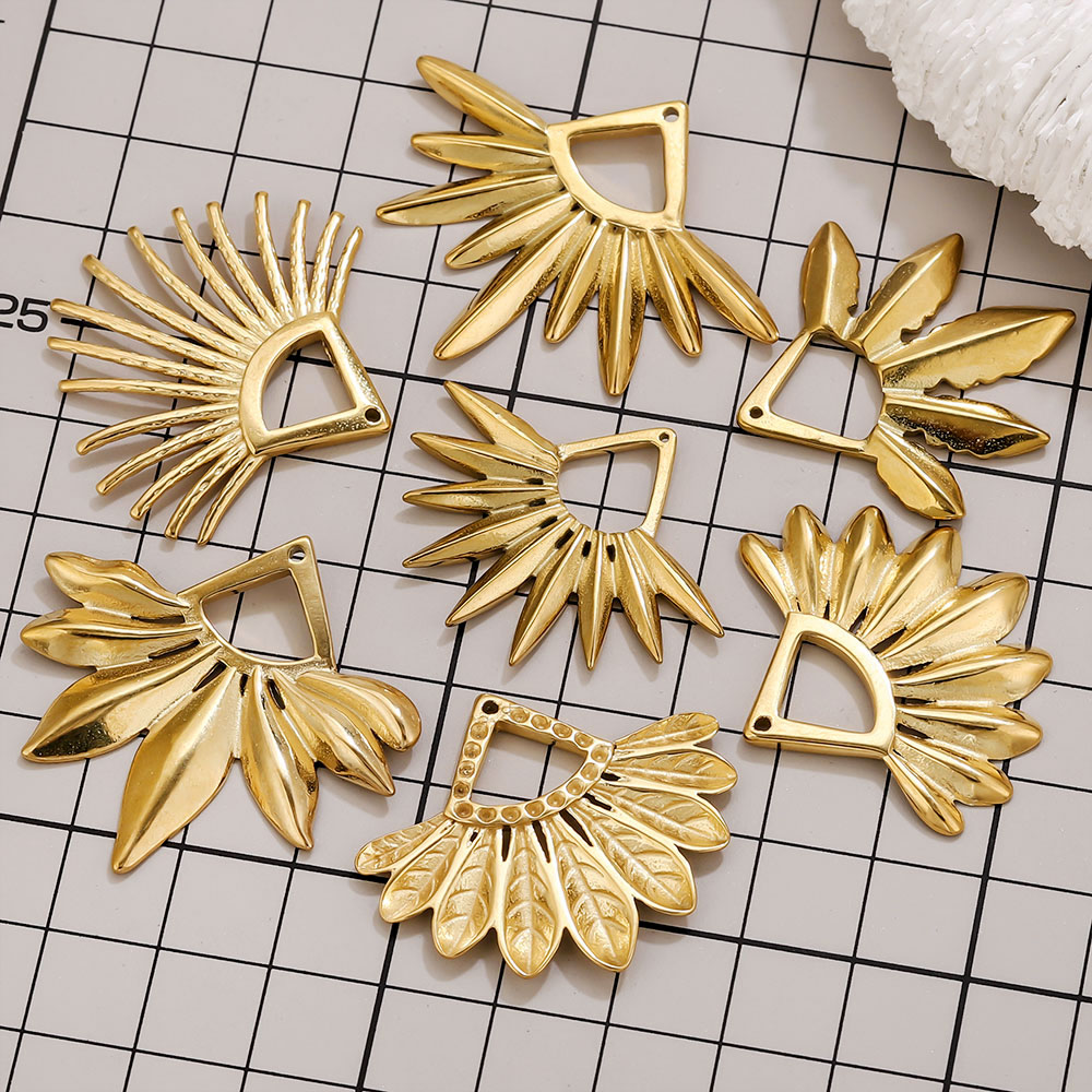 2 buah liontin anting berbentu - Ethnic Fashion Collection ulasan dan harga