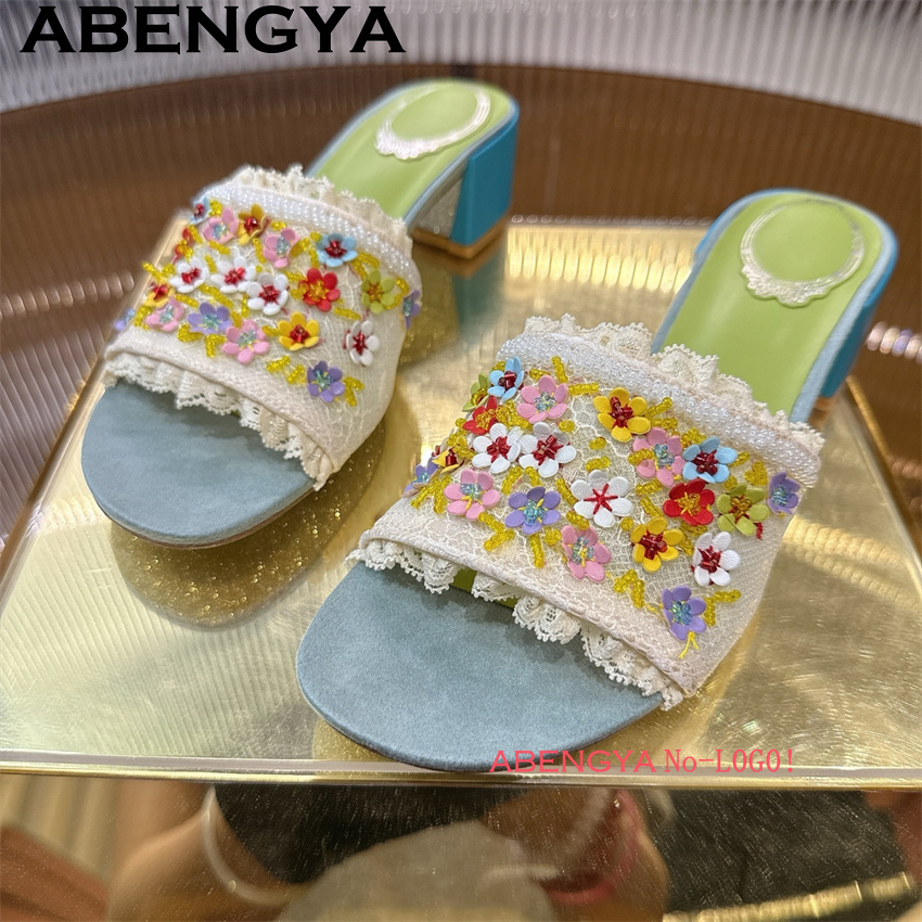 Sandal Hak Tebal Persegi Motif - Ethnic Style ulasan dan harga