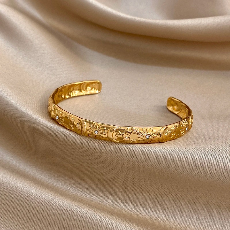 Gelang Manset Terbuka Motif Ma - Ethnic Chic Fashion ulasan dan harga