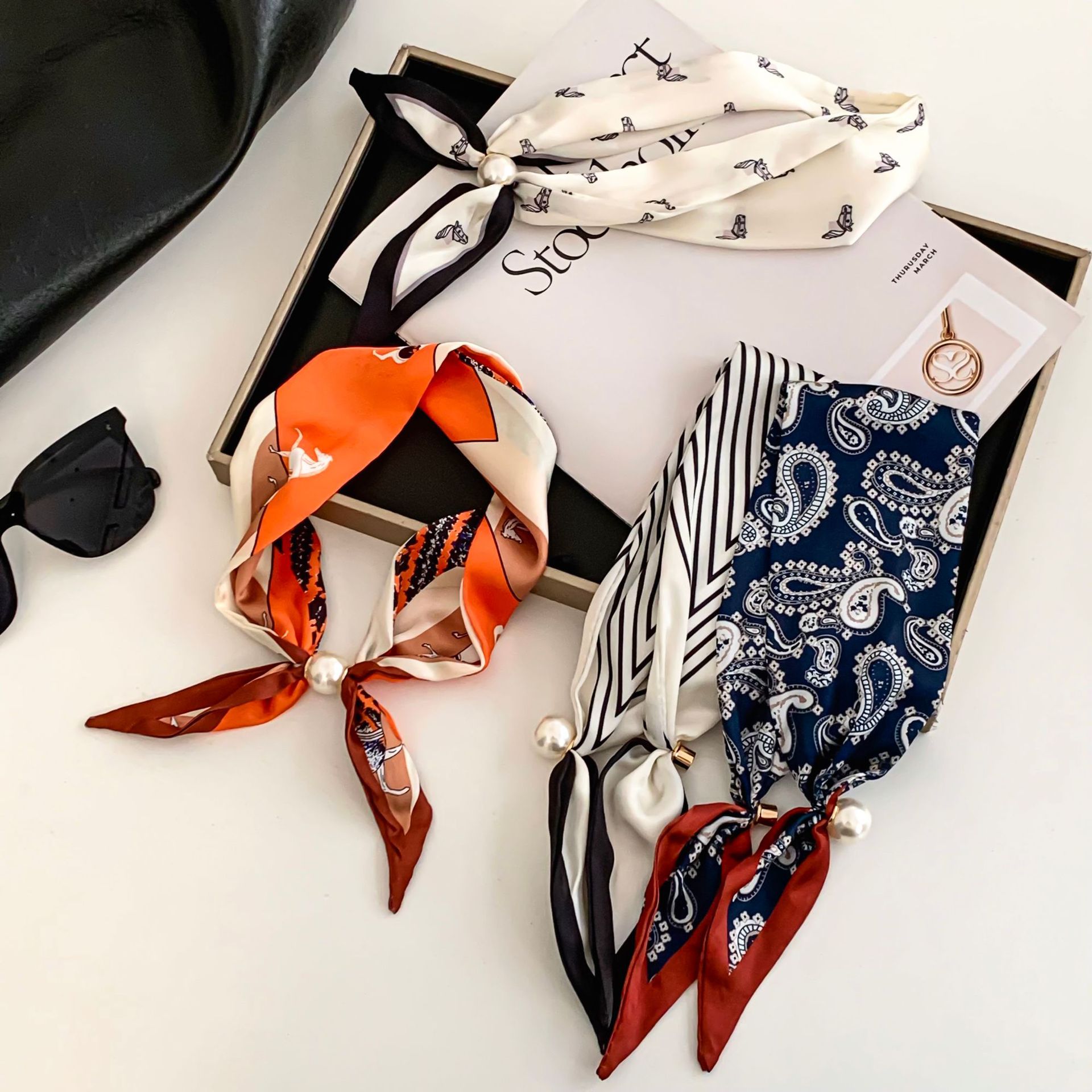 Syal Sutra Bunga Mete untuk Wa - Ethnic Fashion Collection ulasan dan harga