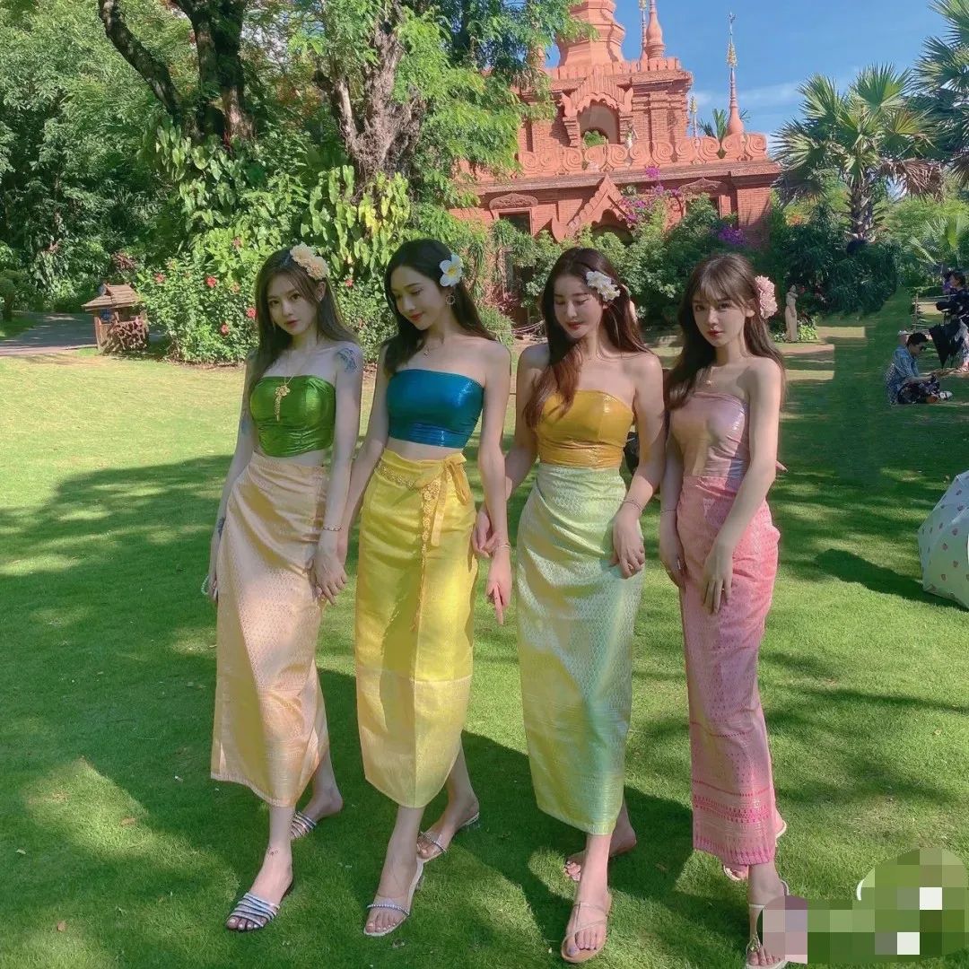 Pakaian Tradisional Wanita Tha - Batik Sarong Wrap ulasan dan harga