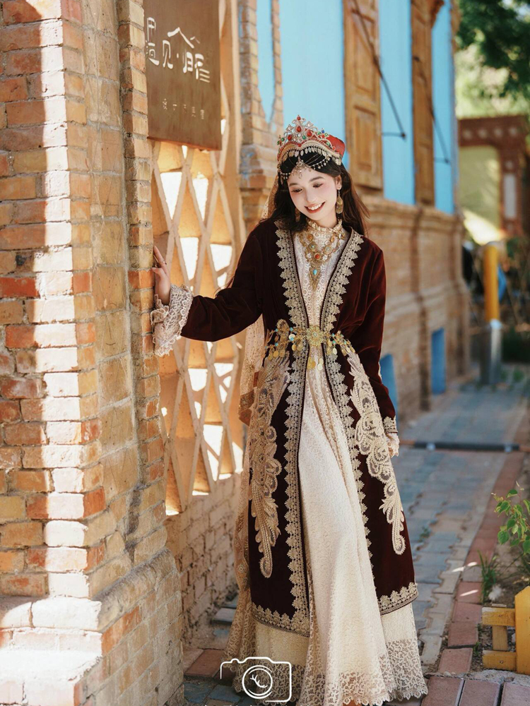 Pakaian Etnis Minoritas Uygur  - Ethnic Clothing & Online Fashion Store Khaadi Uk ulasan dan harga