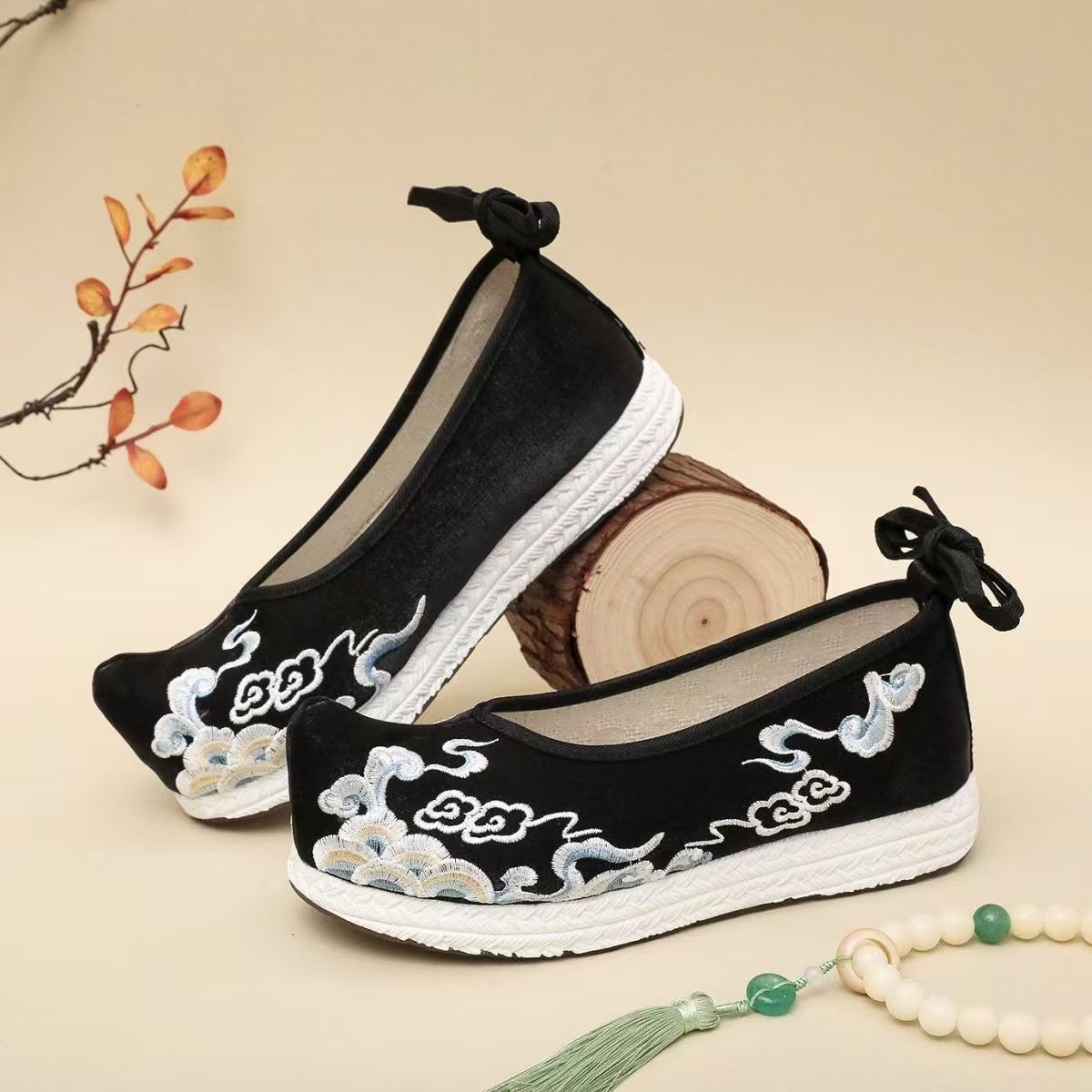 Sepatu Hanfu Bordir Ukuran Bes - Ethnic Style ulasan dan harga