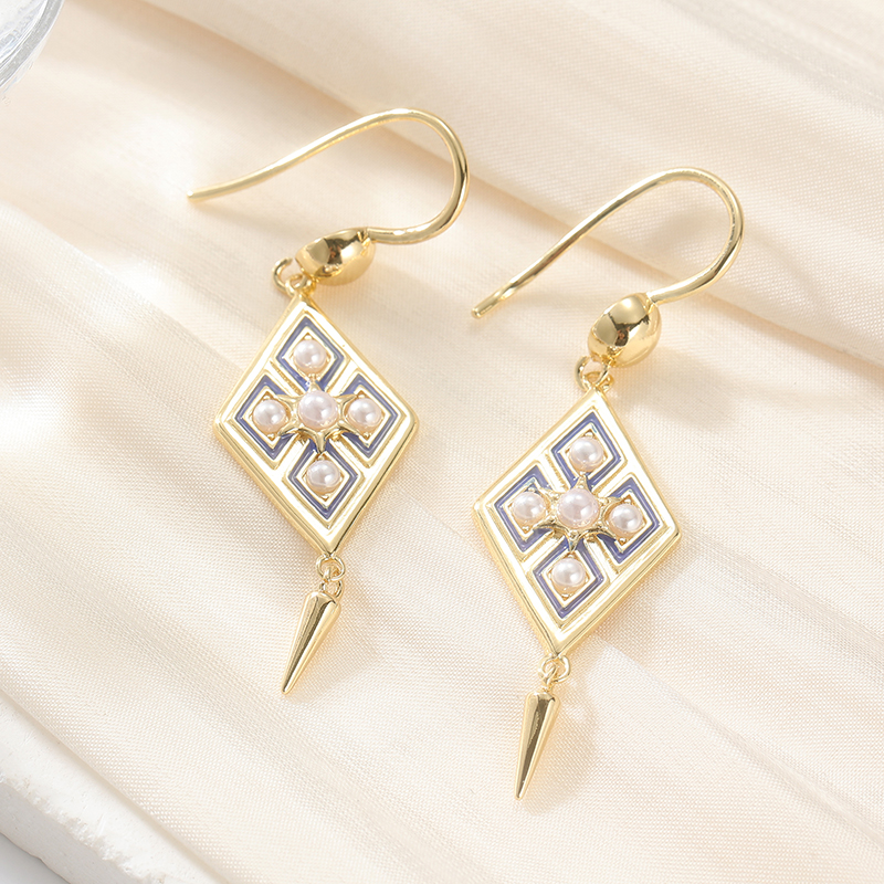 Anting-anting liontin enamel m - Ethnic Chic Fashion ulasan dan harga